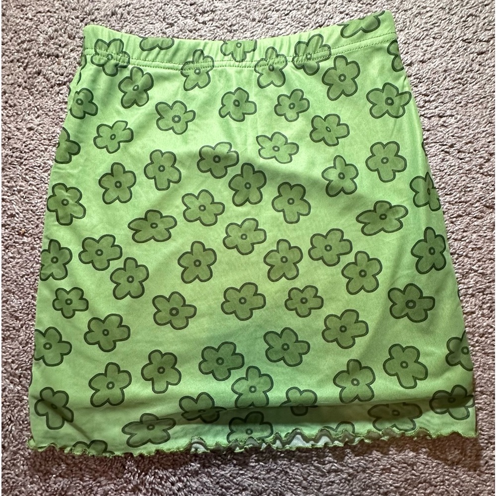 ⚡️green floral mesh SHEIN skirt, size small⚡️